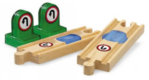 Brio smart reversing tracks