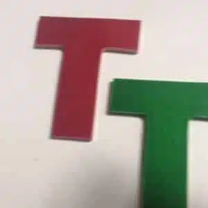 Lettre uni T