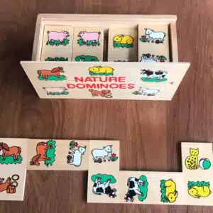 Dierendomino in kist