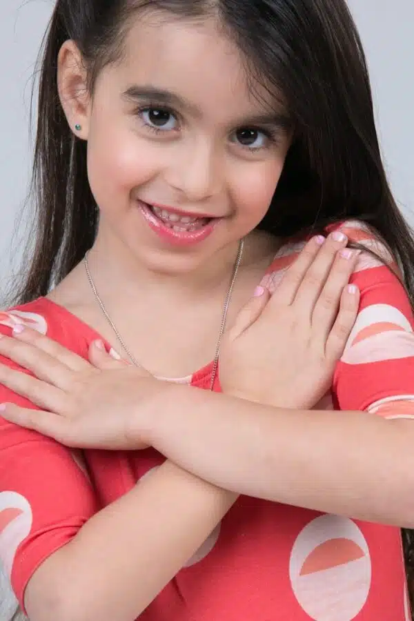 Kindernagellak Miss Nella cheeky bunny
